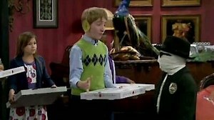 Watch The Haunted Hathaways Season 1 Episode 9 - Haunted Play