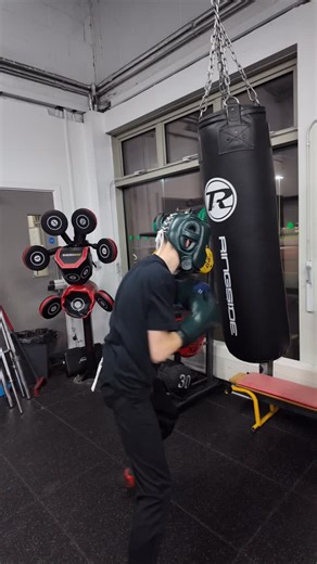 TKO Boxing Club on Instagram: "🥊 TKO Boxing Club is back open! New year, new habits 💪 We offer: • Adult boxing classes • Junior boxing classes • Women’s boxing classes • Morning day passes to train your own way Start the year strong — see you in the gym! #boxing #tkoboxingclub #boxingtraining #gym #fitness"
