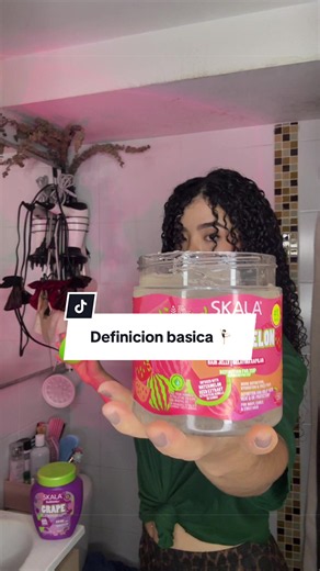 Rutina de Definición de Rizos Básica: Tips para un Cabello Perfecto