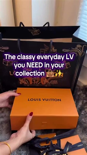 Experience timeless elegance with the Louis Vuitton Monogram Pochette Camille, crafted in signature monogram-coated canvas with natural cowhide-leather trim and luxe gold-tone hardware. This chic and versatile piece is perfect for everyday glam or elevated evening styling. If you love designer handbags, premium craftsmanship, and iconic LV style — this is the ultimate must-have accessory. 💫👜#LouisVuittonStyle #LuxuryBagLover #DesignerBagAddict #LVMonogram #LuxuryFashionTok