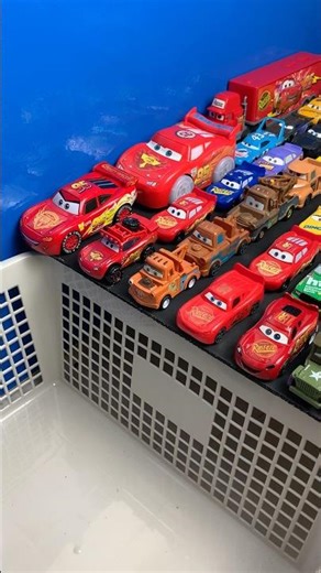 Lightning Mcqueen Review | Pixar Cars 2, Toys #mcqueen #pixarcars #mcqueentoys #cars