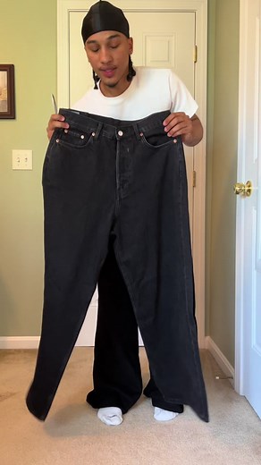 Cutting my weekday jeans | Weekday Astro Jeans