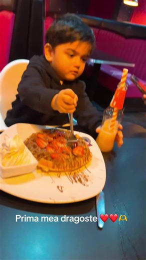 Andrada E M I R💙❤️8 (@andradaa03andra)’s videos with sunet original - Manele_900