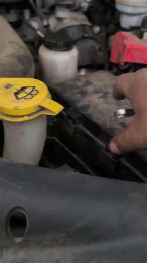 6.7 cummins dodge ram 5500 starter fuse