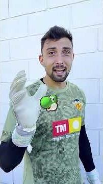 🦖Yoshi is undoubtedly our players' favorite | VALENCIA CF