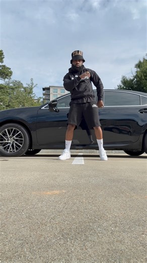 188K views · 8.4K reactions | Had to pull over & get busy right quick! Whatever the MUSIC makes you FEEL…..just do it! 﫡 the legend #HeavyD ️ #hiphop I’m FEELING MARVELOUS! Full #PressRun for these new FILMS, TELEVISION SHOWS, #TeamMalachi Docu Series, AYE️BODY best smelling unisex fragrance in the world! Avail only on (www.ChaneyWay.com) Subscribe to (TrayChaney1) YouTube Channel TODAY LETS DANCE | Tray Poot Chaney | Facebook