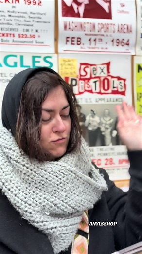 🎥VINYLSSHOP VINYLSSHOP Records Shop at Flea Market Opening : friday-saturday-sunday-monday 📍53 rue Jules Vallès 93400 Saint-Ouen PARIS FRANCE . (Next to the entrance to the Malik market) Our opening days : Friday from 10:00 am to 5:00 pm Saturday from 10:00 am to 6:30 pm Sunday from 10:00 am to 6:30 pm Monday from 10:00 am to 5:00 pm #vinylsshop #fleamarket #paris #shop #recordshop