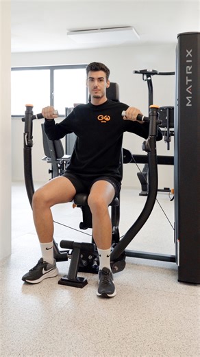 2.6K views · 39 reactions |  Vamos aprender qual a posição ideal na Converging Chest Press Machine, para garantir um movimento fluido e trabalhar bem o peitoral. #Fitness #Treino #ConvergingChestPress #gogym | Go Gym Lamego | Facebook