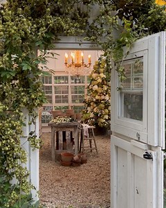 French Country Cottage on Reels