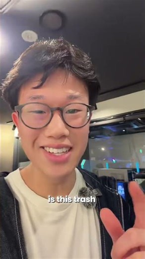 I booked a private gaming room in a PC gaming cafe in Japan!!!
