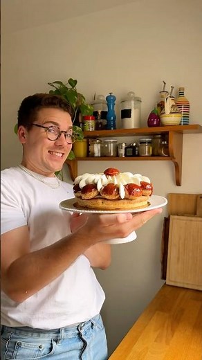 Saint-Honoré de Folie au Praliné et Caramel Beurre Salé | Cours de Pâtisserie Tous Niveaux à Paris