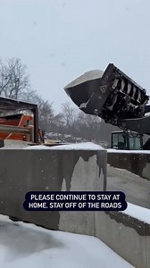 We came into this winter storm prepared with 30,000 tons of salt. So far, we’ve used more than 7,500 tons, and we still have plenty available to continue snow operations. Our crews are doing everything they can to keep roads passable. Please stay home and work from home tomorrow if possible. Keeping vehicles off the roads helps keep residents safe and allows our snow team to work more efficiently. Stay safe, stay warm, and stay informed. 🔗Snow Resources: https://tinyurl.com/hf833z7a 🔗Metro Sno