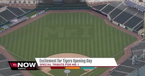 Tigers honor Ilitch with 'Mr. I' in center field