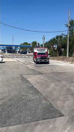 Orange County Fire Rescue, Rescue 42 returning from a medical