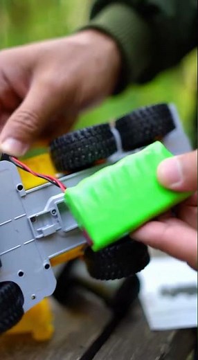 Remote Controlled Dump Truck Unboxing & Review | Powerful RC Construction Truck 🚛