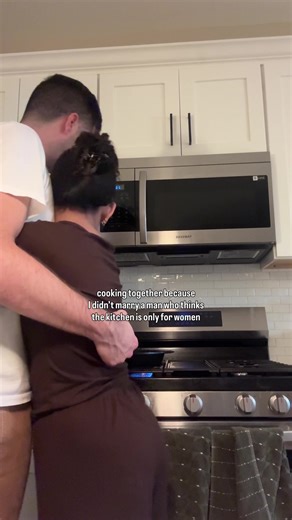 Tag the person you would want to cook with. 🥘 Marriage, for us, feels less about roles and more about showing up for each other, a partnership. Some days one of us leads, some days the other does, and most days we just figure it out together. 💕 We have this unspoken rule that whoever suggests the meal usually leads the cooking, and the other jumps in where needed. ✨ Like when I craved pork adobo last week. I took over the cooking while my husband was right there chopping, pulling out ingredien