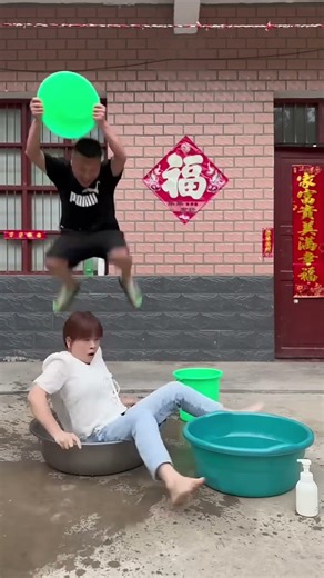 They’re so funny, this husband wifeSo funny, this couple, legend