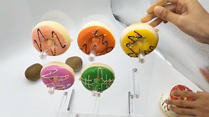 Watch display video for donut stands on Amazon Live