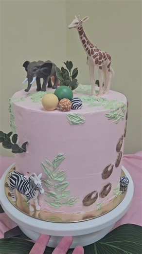 CaseyCakes (@casey.cakes)’s videos with Born To Be Wild - Twisted Sister