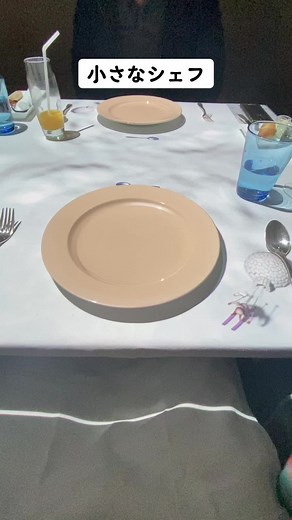 小さなシェフ: セントレジスホテル大阪でのデザートプレート作り