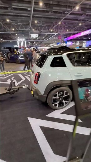 Nouvelle Renault R4 : premier contact au Mondial de Paris 2024