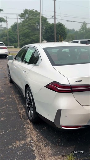 2026 BMW 540i #BMW5Series #LuxurySedan #BMWLife #UltimateDrivingMachine #SHARPEBMW