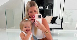 "Elle est sous assistance respiratoire" : Jessica Thivenin annonce que sa fille Leewane est hospitalisée