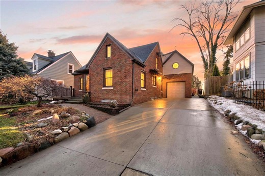 1405 W Liberty St, Ann Arbor, MI 48103 - MLS 26007194 - Coldwell Banker