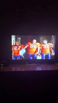 Max Keebles Big Move (2001) Assembly scene