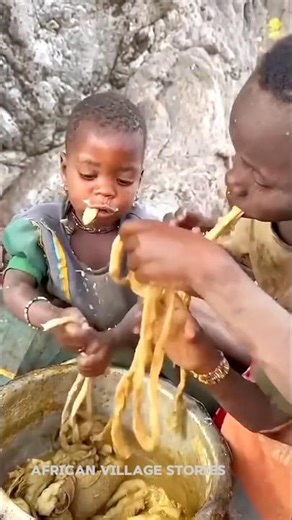 “Real Village Life ❤️ Mothers & Kids Eating Together#triballife #food #primitivecooking #viralvideo
