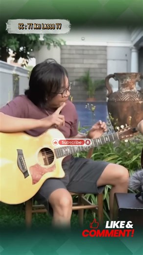 Ari Lasso Learns the Guitar Intro for "Kangeng Untuk Andra Ramadhan"!!! #shorts