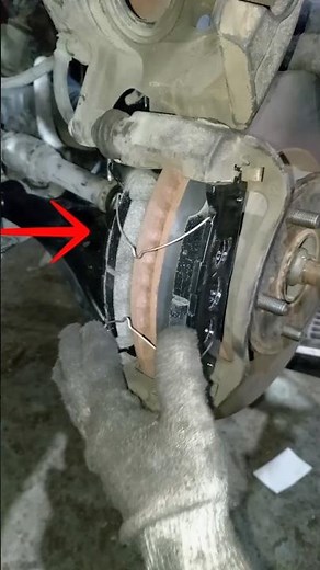 Brake Pad V Spring Clips Install. #car #mechanic #tips #tricks #avalon #@AutoMechanic88