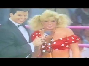 G.L.O.W. Gorgeous Ladies Of Wrestling (SO1E05) FIVE GLOW SHOW YEAR1 EPISODE V ROYAL HAWAIIAN REIGN 2