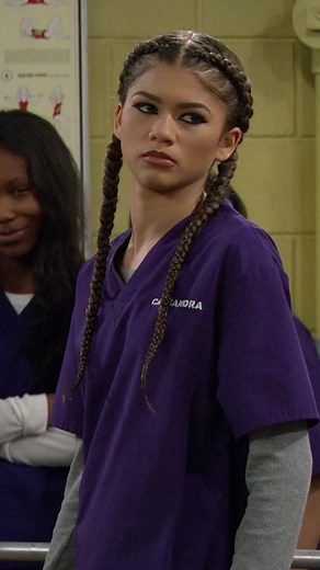 Mom always knows best — and she also knows some great self-defense moves 🥊 #KCUndercover #DisneyChannel #Zendaya