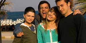 Dizilerde Kullanılarak Dilimize Dolanmış Hepimizin Aşina Olduğu 10 Şarkı