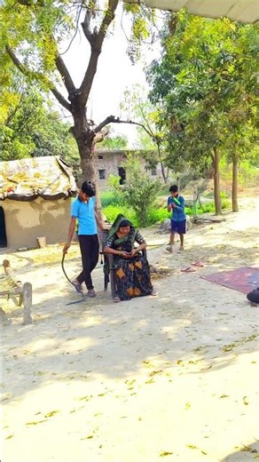 Madhav comedy: I ​​went to apply color forcibly