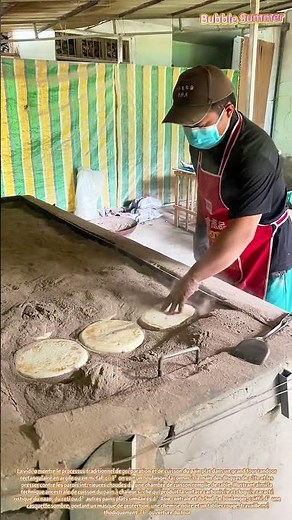 façonnage à la main et cuisson sur lit de sable dans un four traditionnel