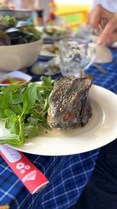 Thưởng thức cá bò hòm đúng cách nhờ local guide Duong Anh Tuấn ở bè nổi Hồng Nhung Vũng Rô | Hải Hớn Hở