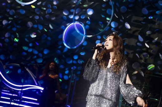 JUJUの世界をさらに深く大きく広げたアルバム『The Water』を携えたホールツアー最終日、“JUJUの日”の東京公演を振り返る | SPICE - エンタメ特化型情報メディア スパイス