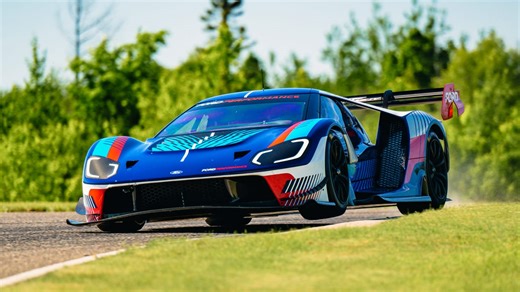 Flat out in the wild Ford GT Mk IV: "too much car for a normal human"