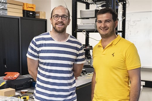 Physicists create time reversed optical waves