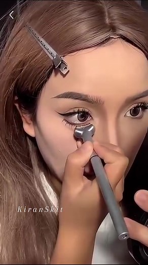 #reelsinstagram #plzlikeandfollowme #eyeshadowtutorial #newlookpatterns #eyelashextensions #améézing #makeuptutorial #verybeautiful #eyelinertutorial #kiranskit #Official #Account | Kiran's Kit