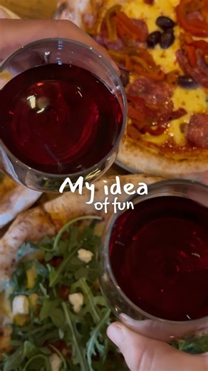 The perfect kind of fun. Good food, good drinks, good company. ✨ Book your table via the link in bio! We have 7 locations across Melbourne! #farro #pizza #italianrestaurant #Melbourne #melbourneats #melbournerestaurants #italianfood | Pizza Farro