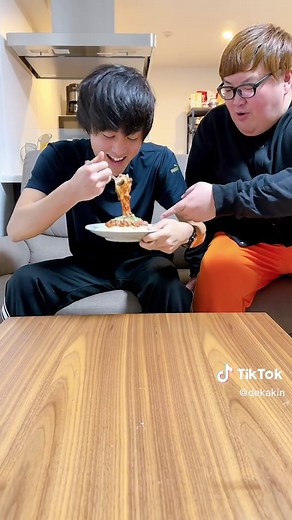 本物か食品サンプル対決！かっつーの挑戦