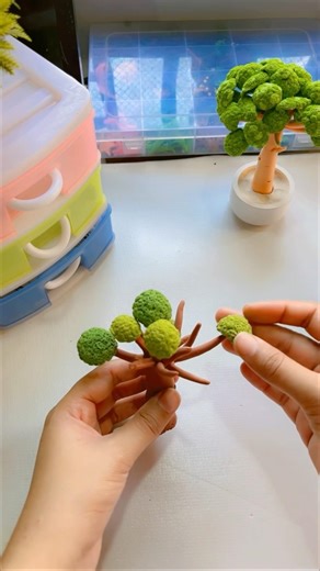 Simple mossy tree tutorial | #diy #tree #shorts