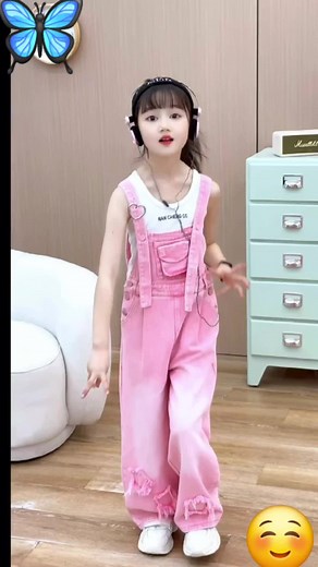 Adorable China Baby Dance TikTok Video with Cute Song