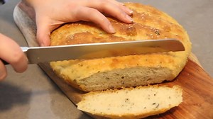 Hi all! Today I'm sharing with you one of the most popular recipes on my website, my no-knead skillet bread. You can cook this in a cast iron skillet or in any pan that is oven proof. This bread is perfect for beginners who want an easy yeast bread recipe, or for those that just want bread with very little effort! FULL RECIPE ► https://bakerbettie.com/easy-no-knead-skillet-bread/ | Baker Bettie