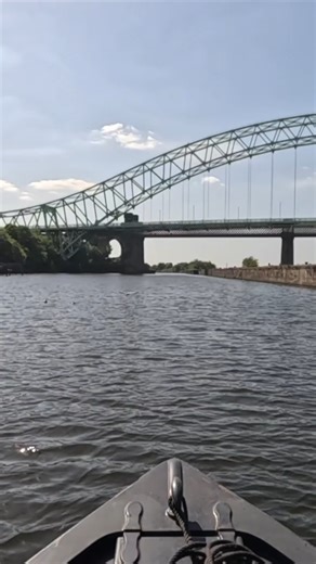 Over ten hours and 31 miles later we finally arrive in Ellesmere Port. One of the longest and furthest narrowboat trips done in a single day. Runcorn to Ellesmere Port on the Manchester Ship Canal Timelapse For the full realtime video see our YouTube https://youtu.be/NjGUPm69dhk #manchestershipcanal #Narrowboating #manchestercanal #boatlife #narrowboatlife | Minimal List Narrowboat
