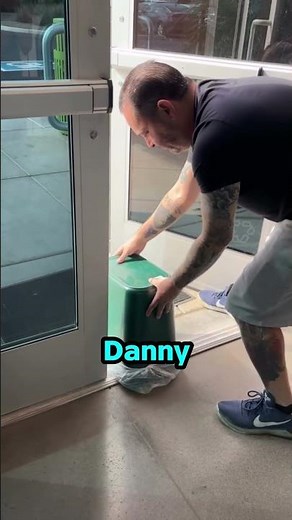 Teacher Found A Mouse!👀