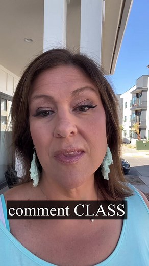 1.2K views · 8 comments | 6 FREE craft classes 朗 Starting today!! #FreeCrafting #freecraftclass #dollartreecrafts #chalkcouture | Creative Sarah | Facebook